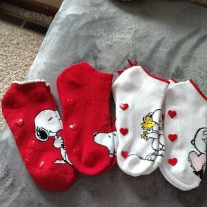 Peanuts Red & White Snoopy & Woodstock Ankle Socks - 4 Pack